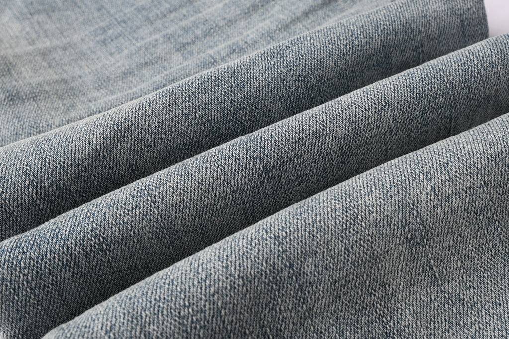 Amiri Fashion Jeans 8936