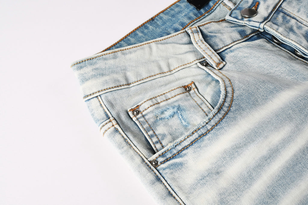 Amiri Fashion Jeans 8935